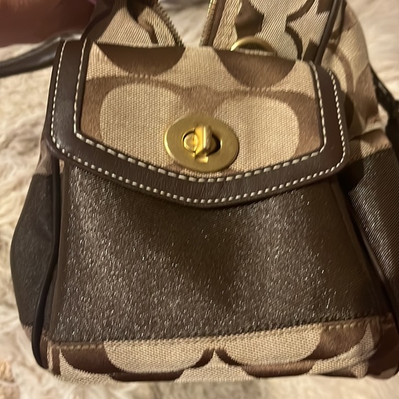 Coach Boston Stripe Weekend Duffle Bag w D rings Crossbody strap NOT included. - Picture 4 of 10